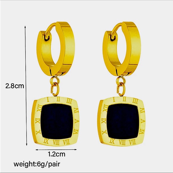 Trendy Roman Numerals Black Square Earrings - Picture 5 of 5